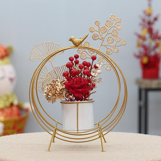 Decoración de cesta de flores de año Nuevo, adorno de , bayas rojas, accesorios de fotografía de arte del hierro para sala de estar, hogar Dorado perfecl Cesta China