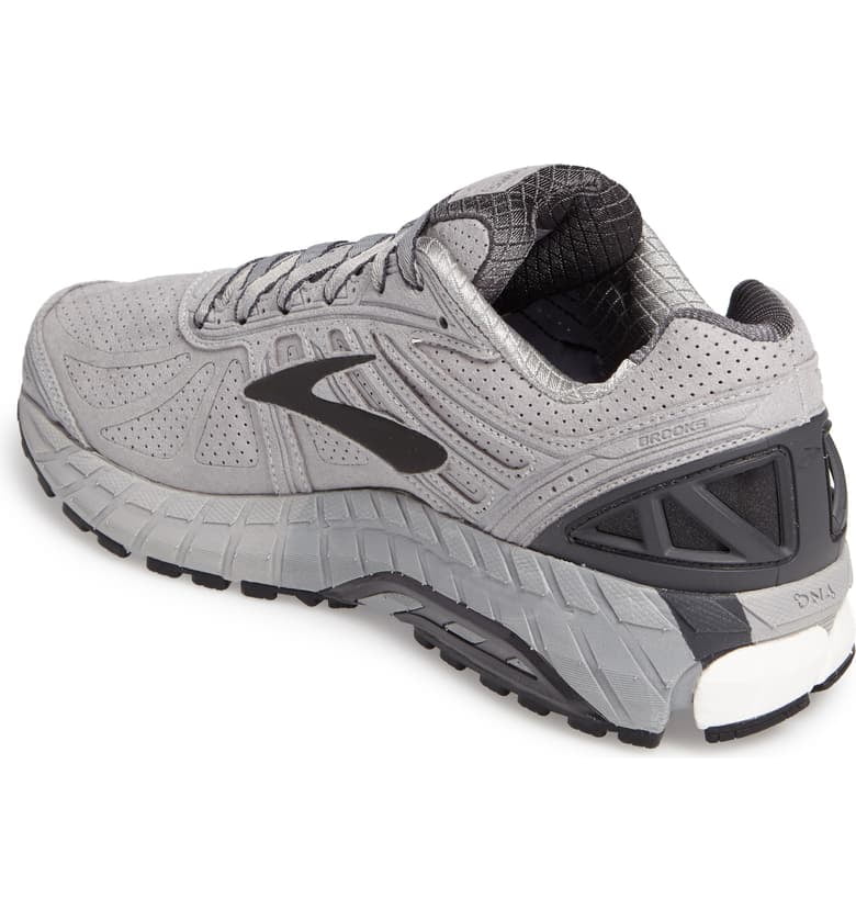brooks beast 16 le