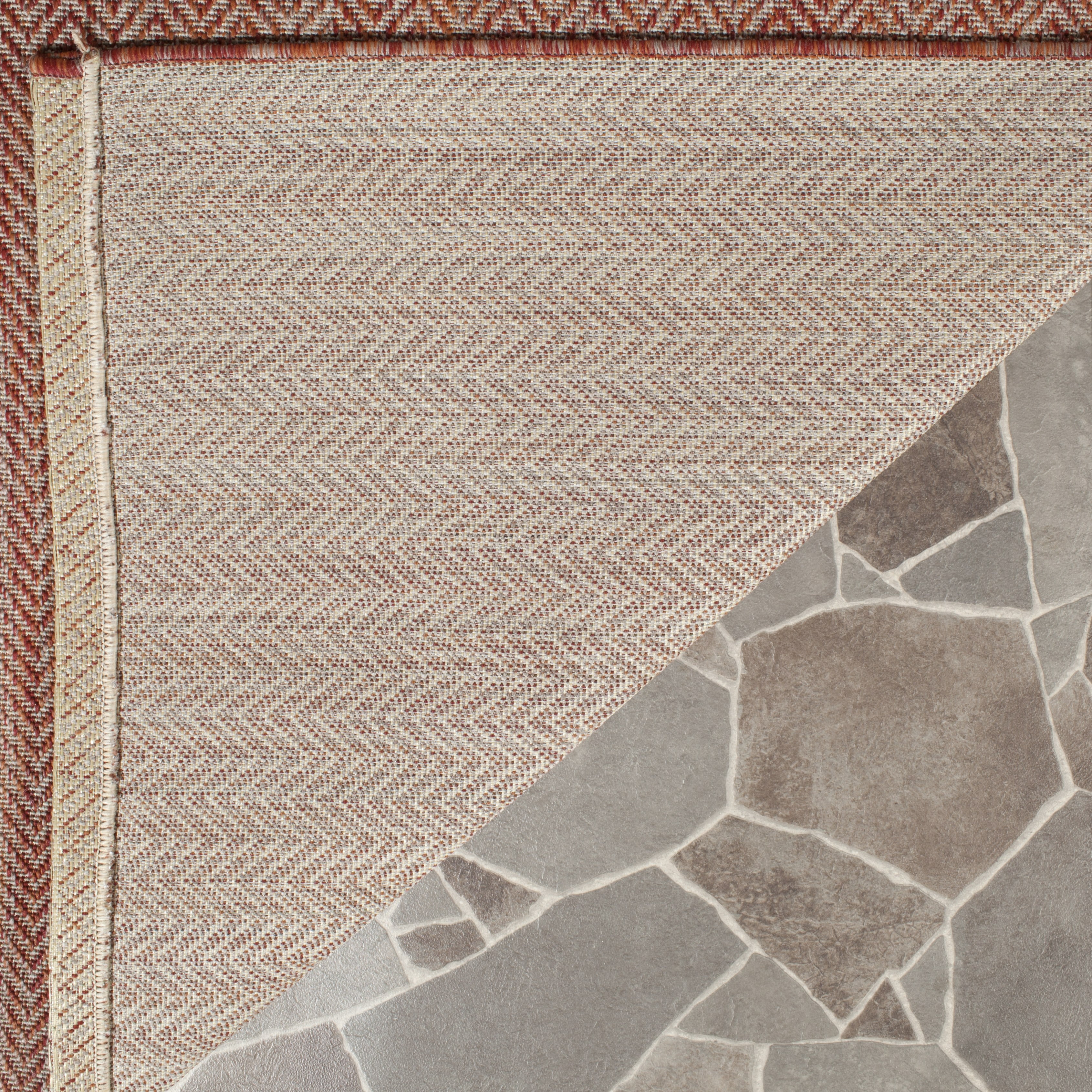 Safavieh Courtyard Blazhe Chevron Indoor/Outdoor Area Rug, Red/Beige, 10' x 10' Round