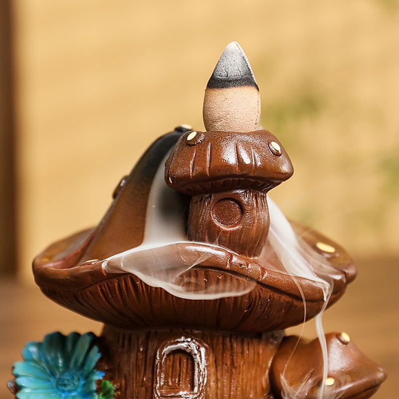 Mushroom House Incense Aromatherapy Burner Home Crafts Decoration Creative Waterfall Smoke Aromatherapy Holder for Yoga Room Office Living Room Decor