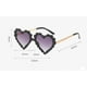 thumbnail image 3 of Gafas de sol para niños Marco de color Protección UV polarizada Lindas gafas de sol en forma de corazón para niñas Negro Feliz Sencillez, 3 of 5