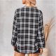 thumbnail image 4 of Camisa a cuadros de manga larga para mujer, elegante blusa con bolsillos en el pecho y cuello redondo, Tops para uso diario, negro XL, 4 of 6