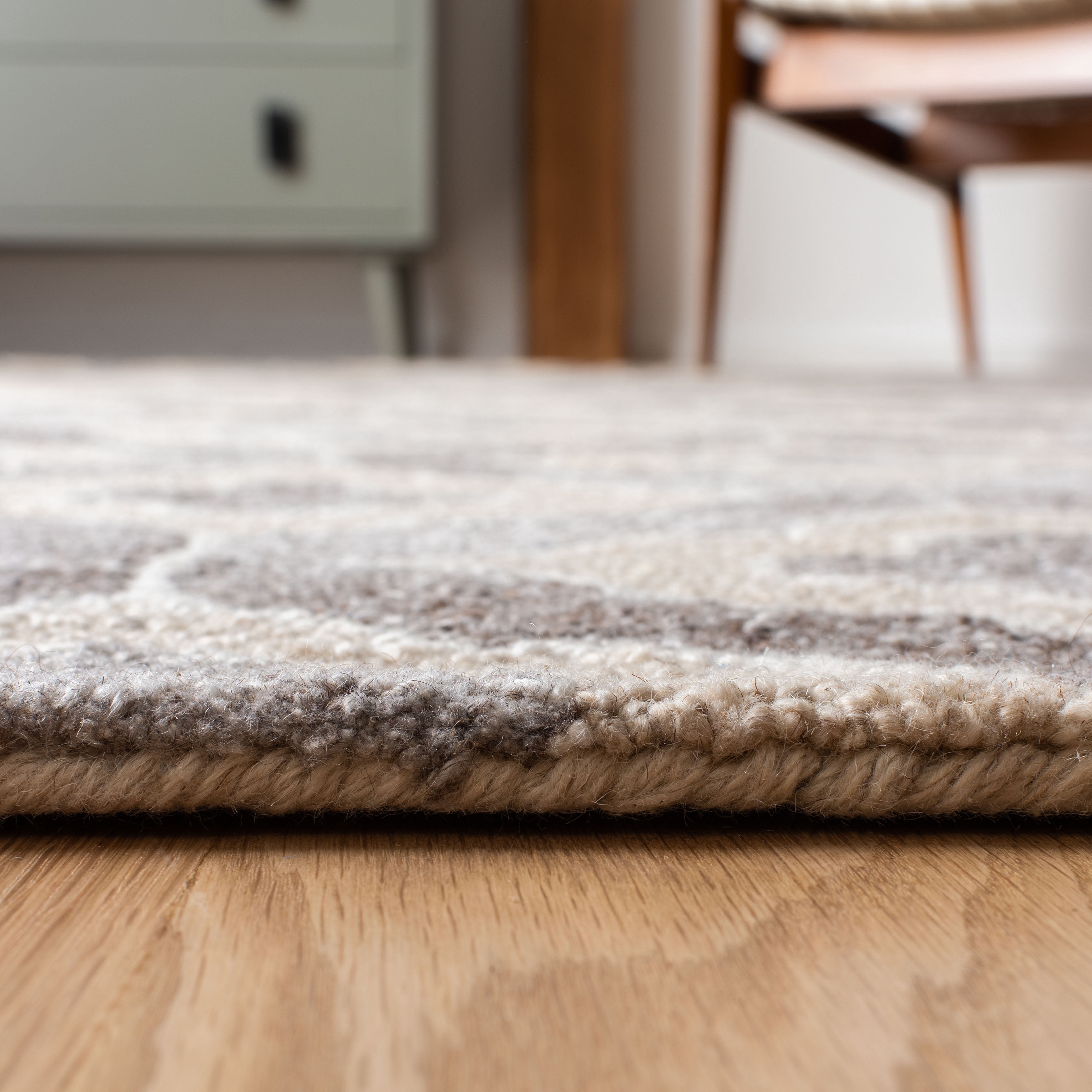 SAFAVIEH Abstract Harlow Trellis Runner Rug, Beige/Gray, 2'3" x 8'