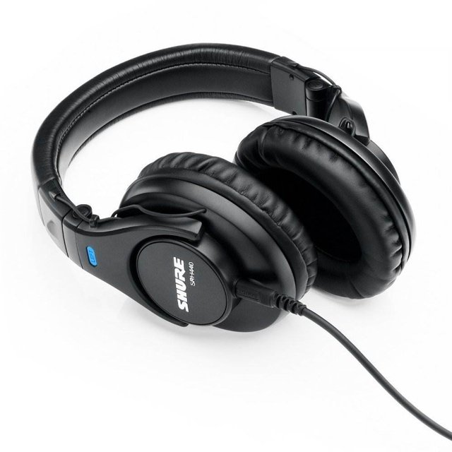 Shure SRH440 Closed Back Professional Home & Studio Recording Headphones, Black