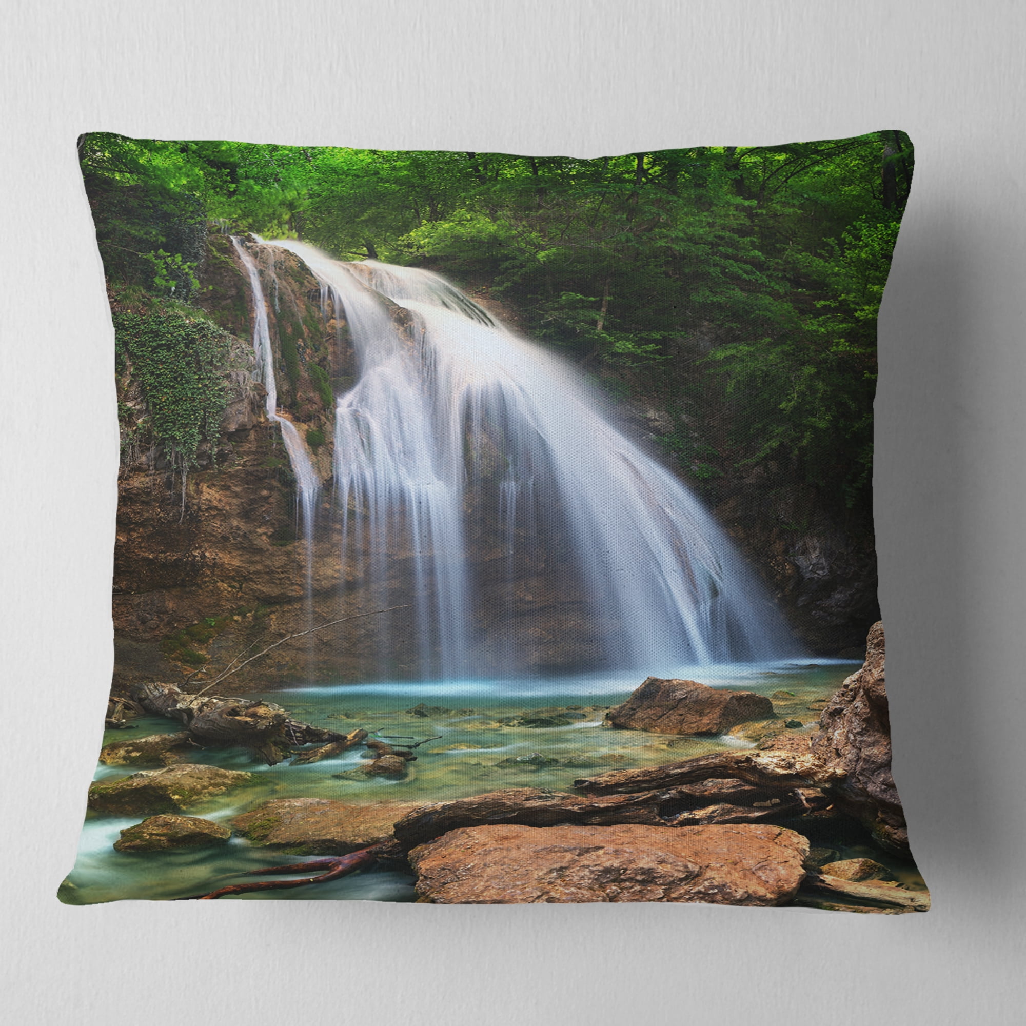 Designart Djur Djur Waterfall - Landscape Photography Throw Pillow - 16x16