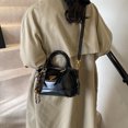 thumbnail image 4 of Bolso de mano retro de alta calidad para mujer, nuevo y popular bolso bandolera informal tipo Boston, 2025, 4 of 5