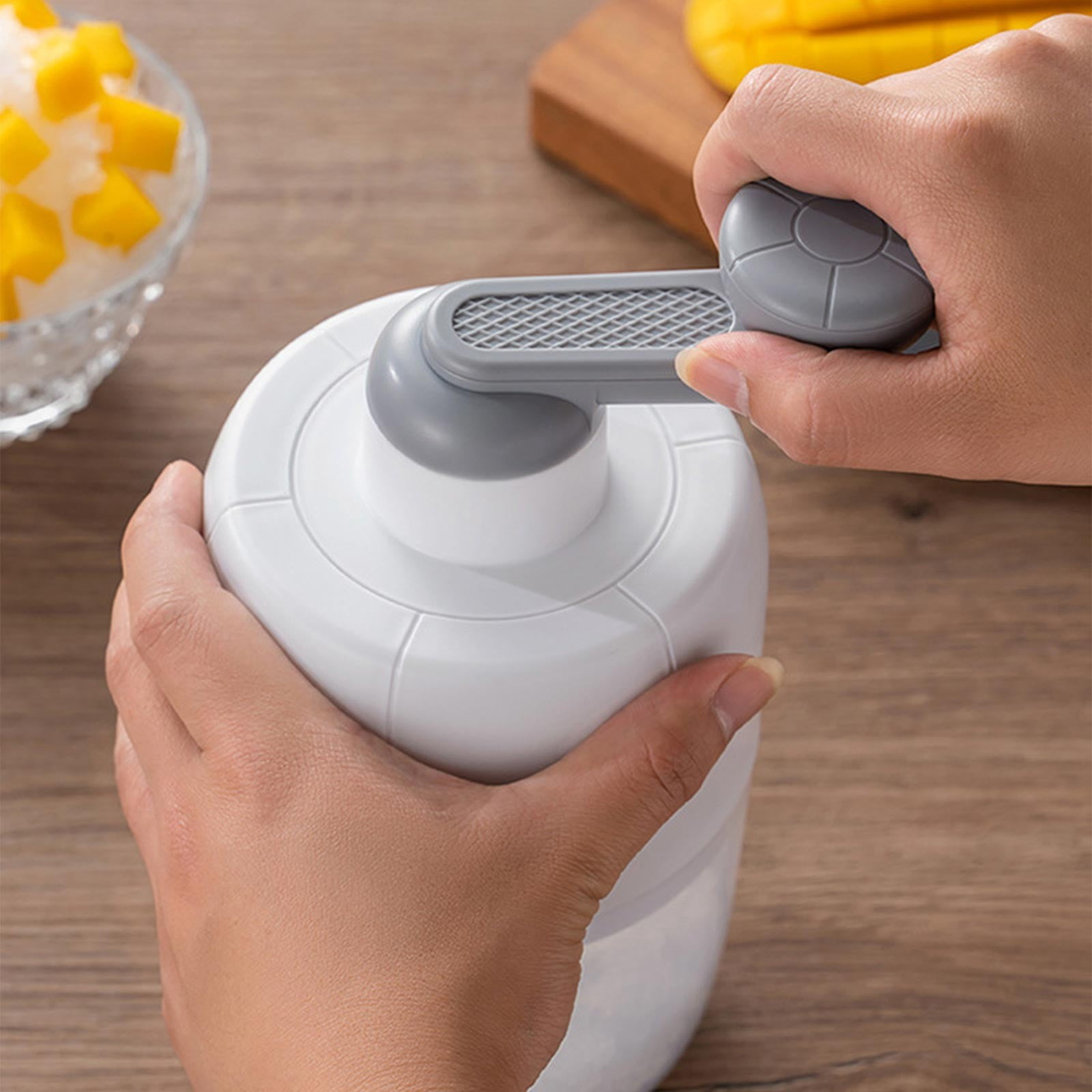 XKHBDL Hand-cranked Shaver Ice and Snow Cone Machine, Manual Shaved Ice Machine Household Protable Small Slushie Machine - BPA Free