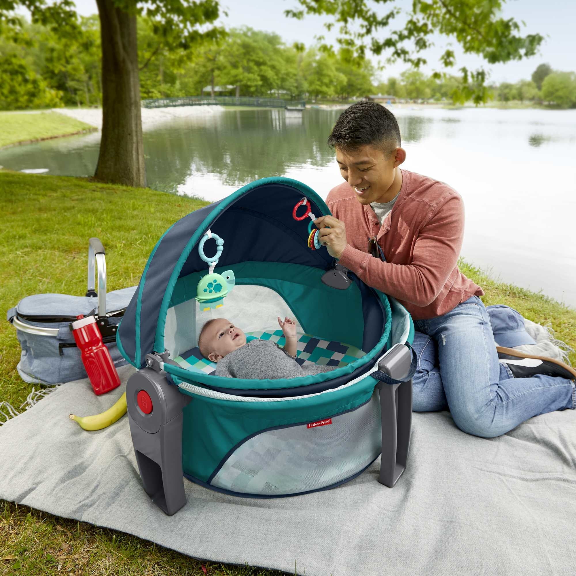 Fisher-Price On-the-Go Baby Dome Portable Bassinet and Play Space