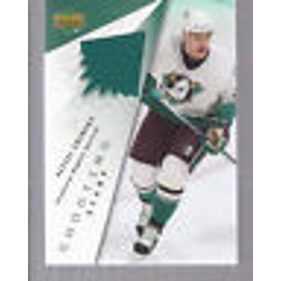 2001-02 UD Mask Collection Jerseys #JSS Steve Sullivan Jersey /150 NHL Hockey Trading Card