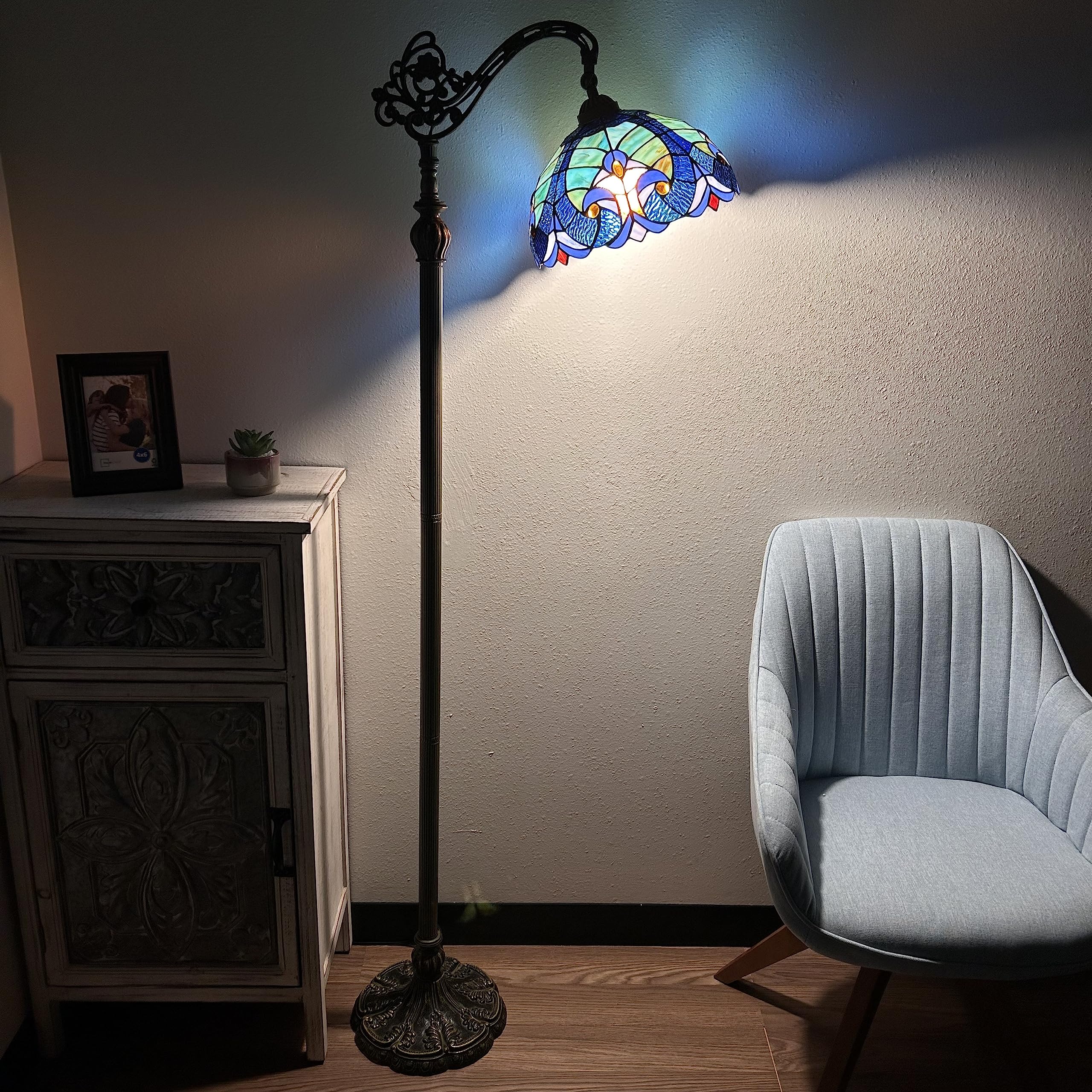 Enjoy Décor Lamps Tiffany 1-Light Tiffany Style Adjustable LED Floor Lamp with Stained Glass Bowl Shade