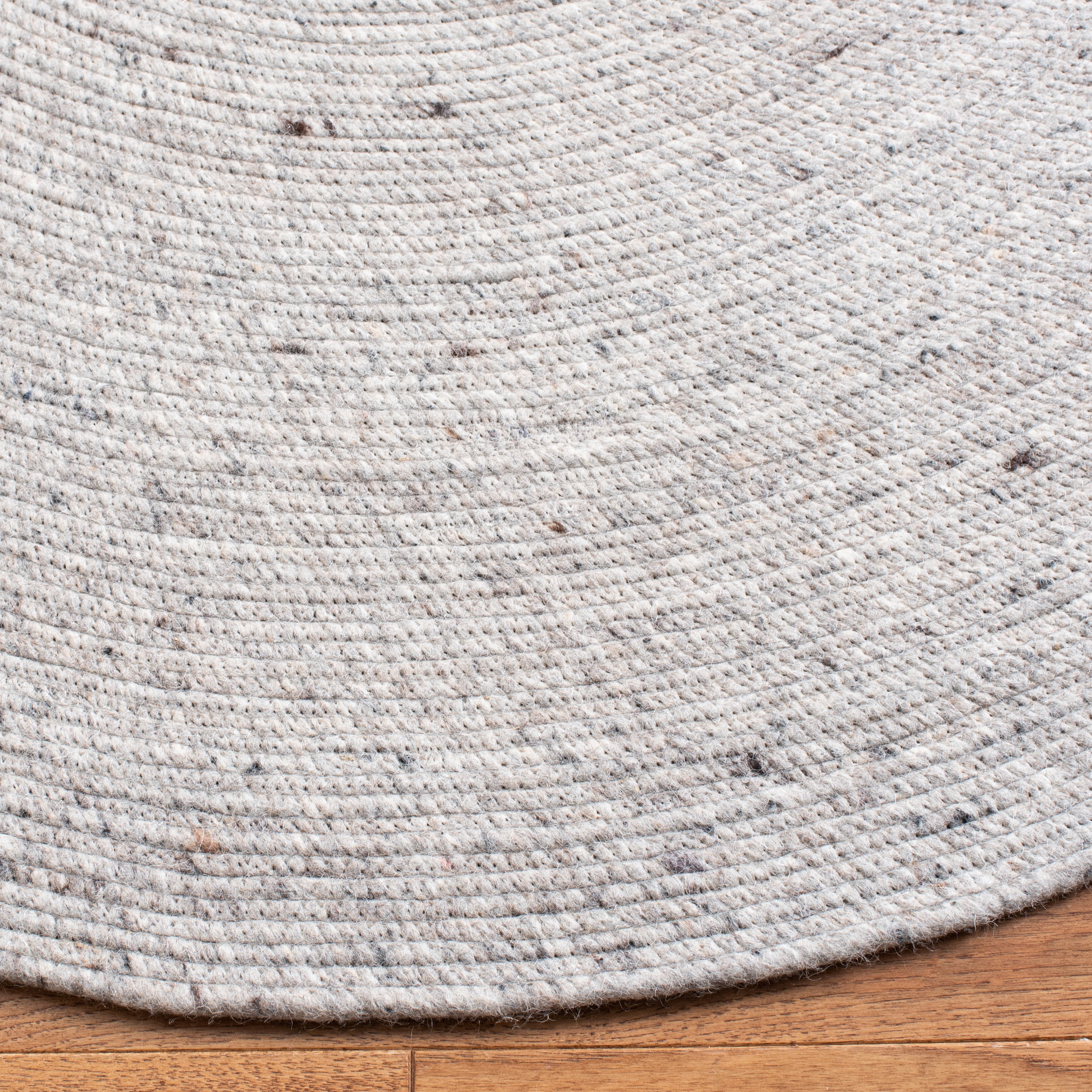 SAFAVIEH Braided Ronan Solid Reversible Area Rug, Light Gray, 4' x 6' Oval