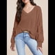 thumbnail image 5 of Blusas de Mujer con Cuello en V, Larga, Encaje, Elegantes, Informales, Modernas, de Gran Tamaño. Color Café M, 5 of 7