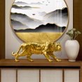 thumbnail image 1 of Adornos De Tigre Adornos de estatua de animales de tigre del zodiaco dorado 3D de resina para gabinete de TV de sala de estar, 1 of 8