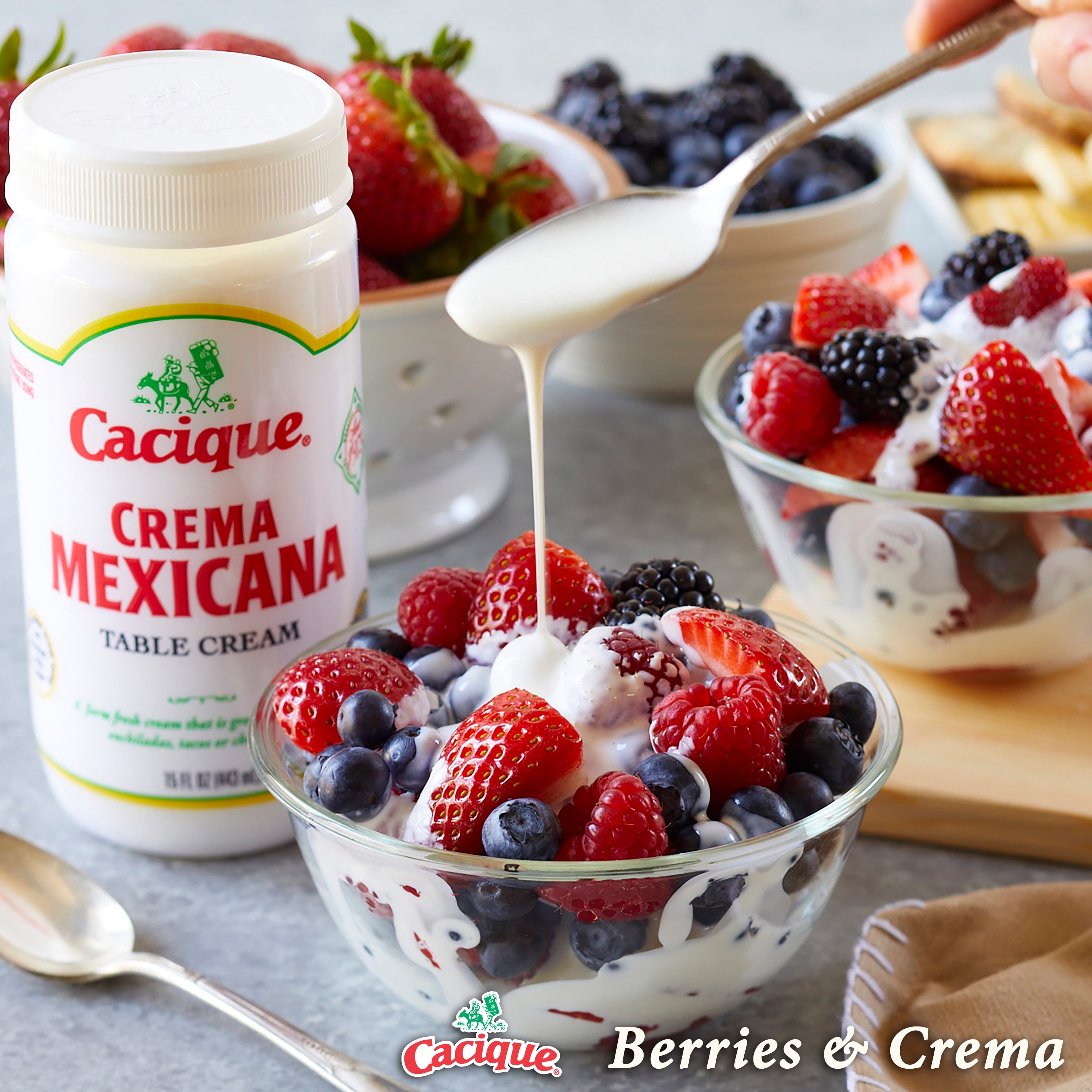 Cacique Crema Mexicana Fresh Table Cream, 15 oz Jar