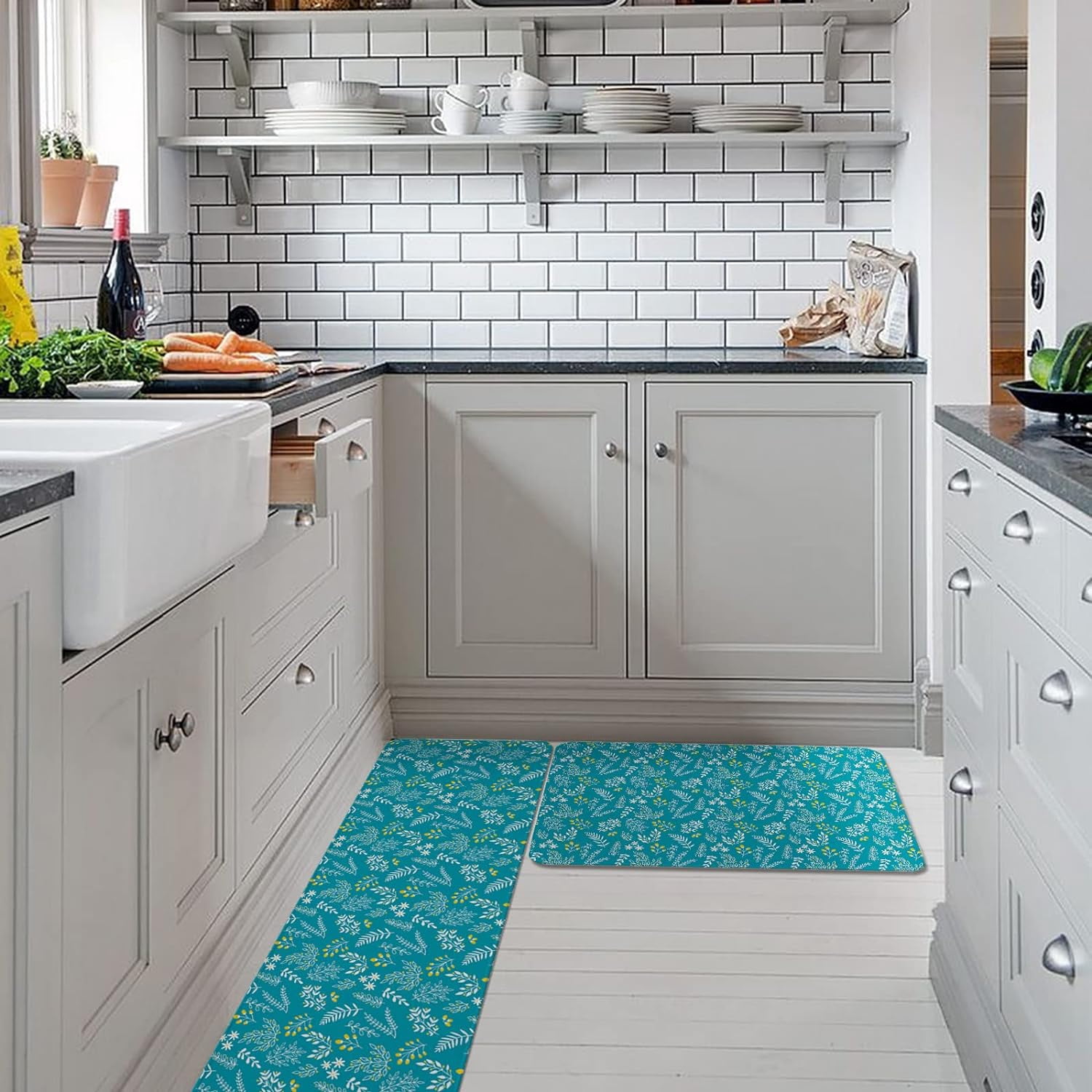 Kitchen Rug Mat Christmas Holly Berry Turquoise, Set of 2, Anti-Fatigue Non-Skid Washable Kitchen Runner Rugs, Soft Comfort Rug for Kitchen, Floor Home, Front of Sink, Laundry