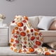 thumbnail image 1 of Manta de Calabaza de Otoño | Manta Ligera y Suave de Forro Polar | Colores Otoñales: Naranja, Amarillo y Crema | Franela de Microfibra Cálida y Acogedora | Decoración de Acción de Gracias | Uso En In, 1 of 6