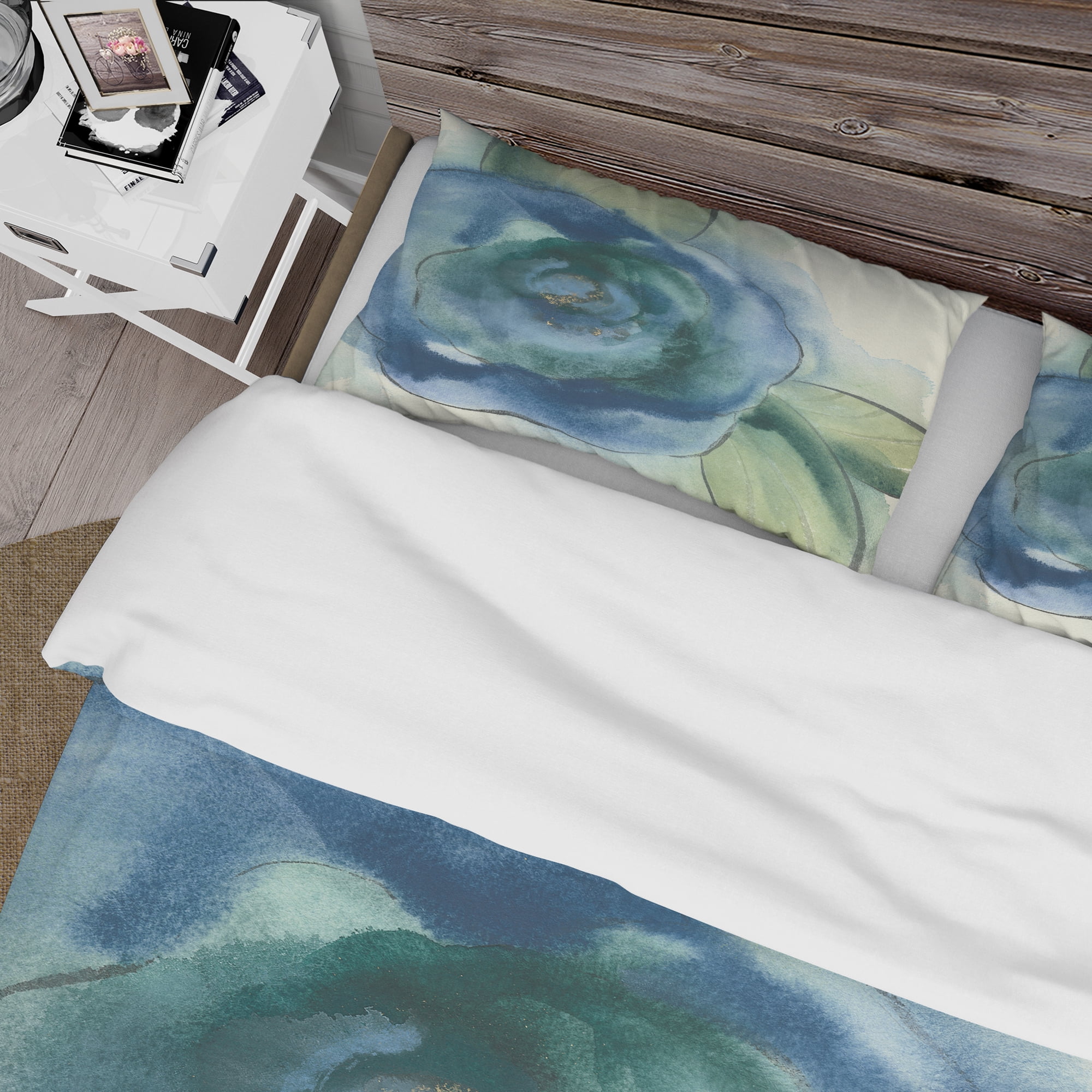 Designart 'Blue Floral Poppies I' Cottage Duvet Cover Set