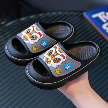 

Lion head cartoon children‘s slippers boys and girls baby boys and girls soft bottom non-slip fashion wear-resistant sandals