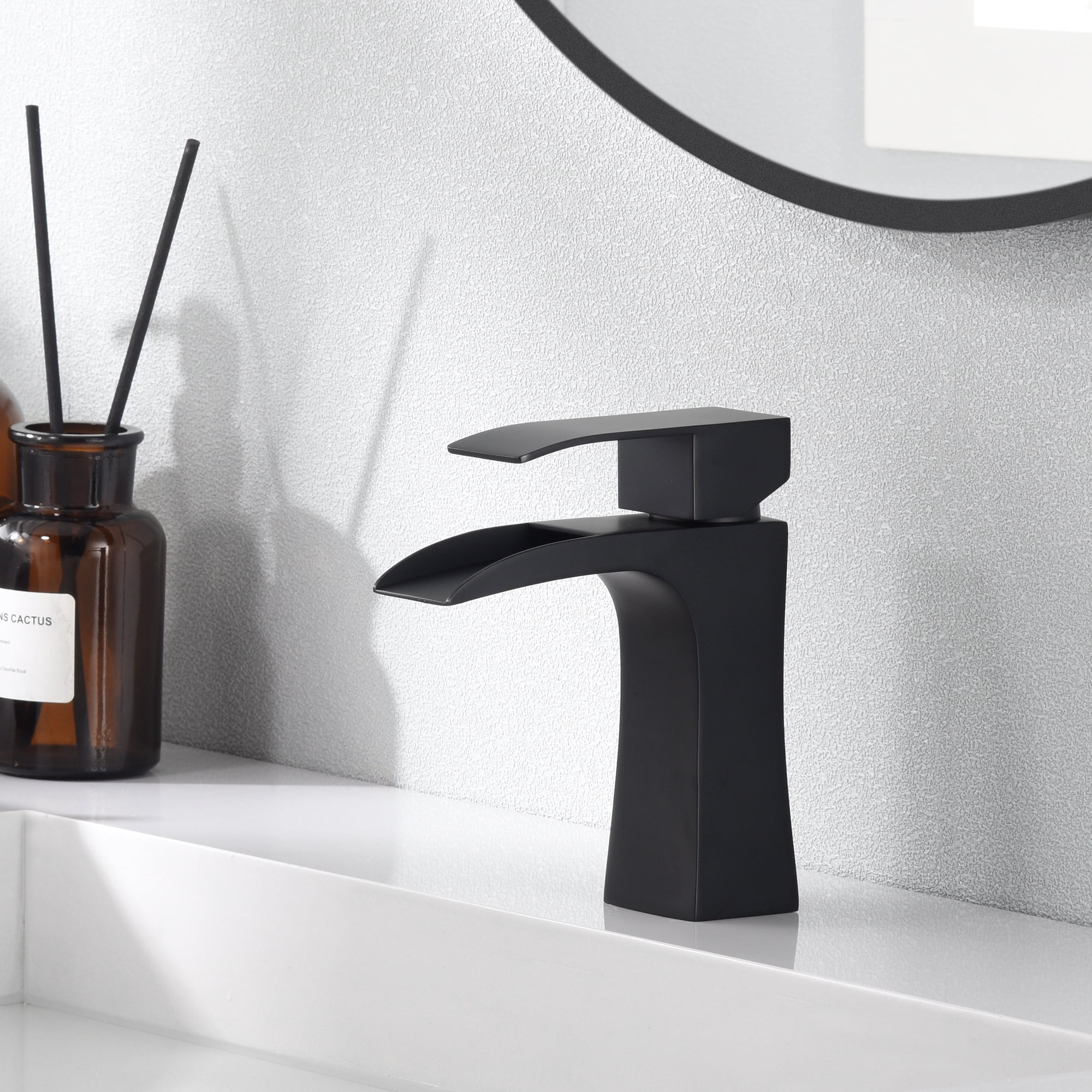 SUMERAIN Single Hole Bathroom Faucet Waterfall Bathroom Faucet Single Handle Matte Black Stainless Steel Lavatory Faucet