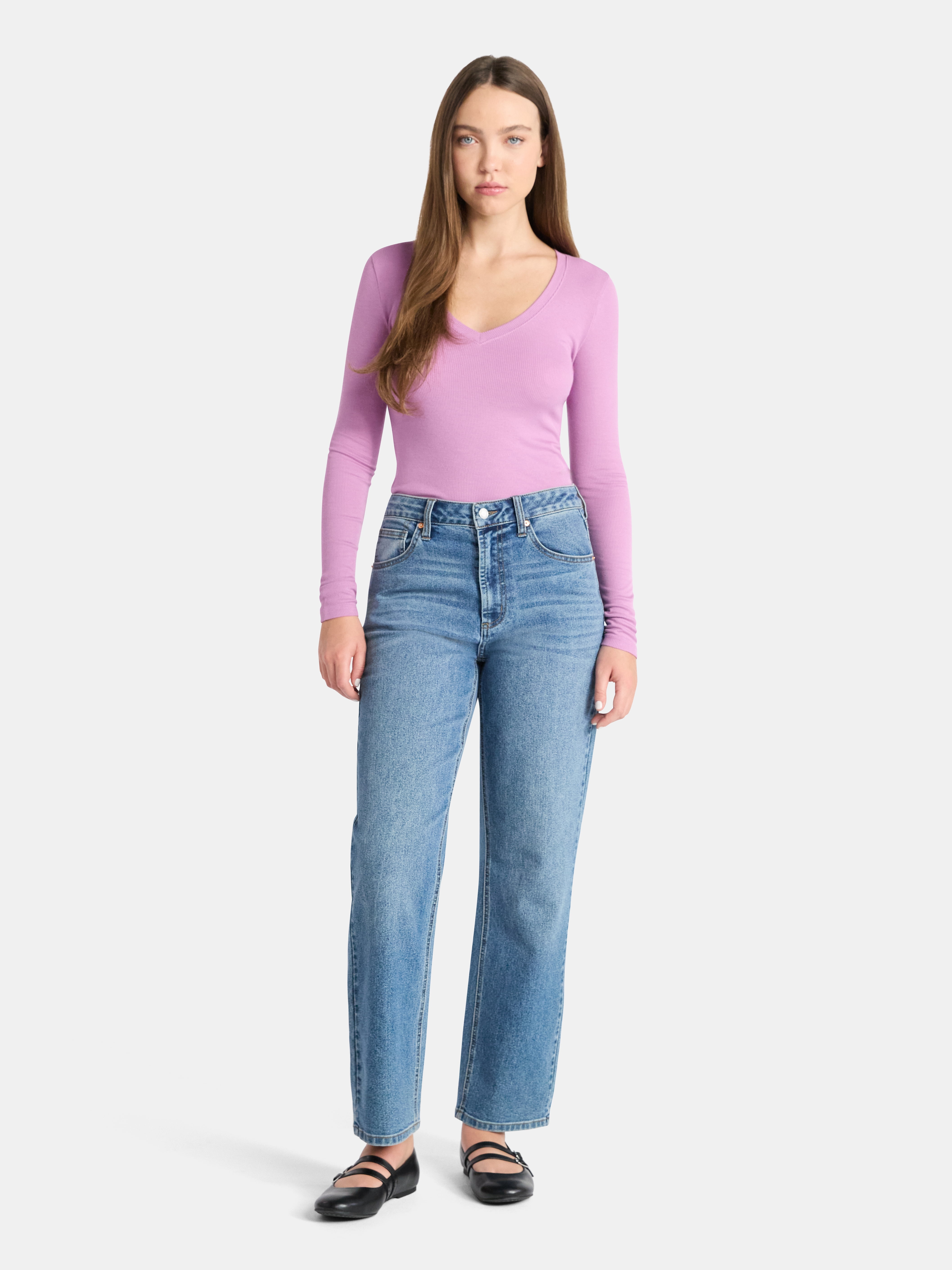 No Boundaries V-Neck Ribbed Top with Long Sleeves, Women’s