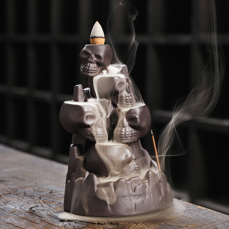 Creative Waterfall Skull Head Series Backflow Incense Burner European Style Halloween Reflow Incense Burner Holder Ornaments