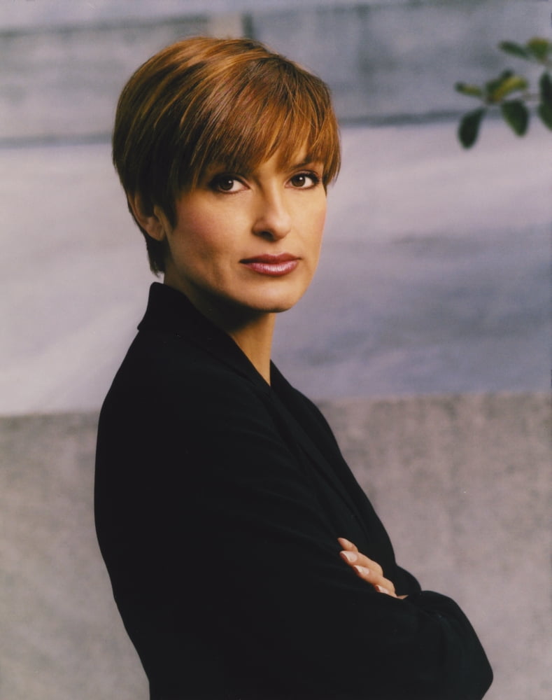 Mariska Hargitay Posed Side View In Black Coat Photo Print