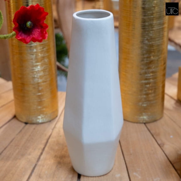 Urban Trends Ceramic Round Vase