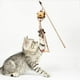 thumbnail image 4 of Juguetes para gatos de interior. Juguete de madera natural con varita y pelota para que el gato haga ejercicio., 4 of 4