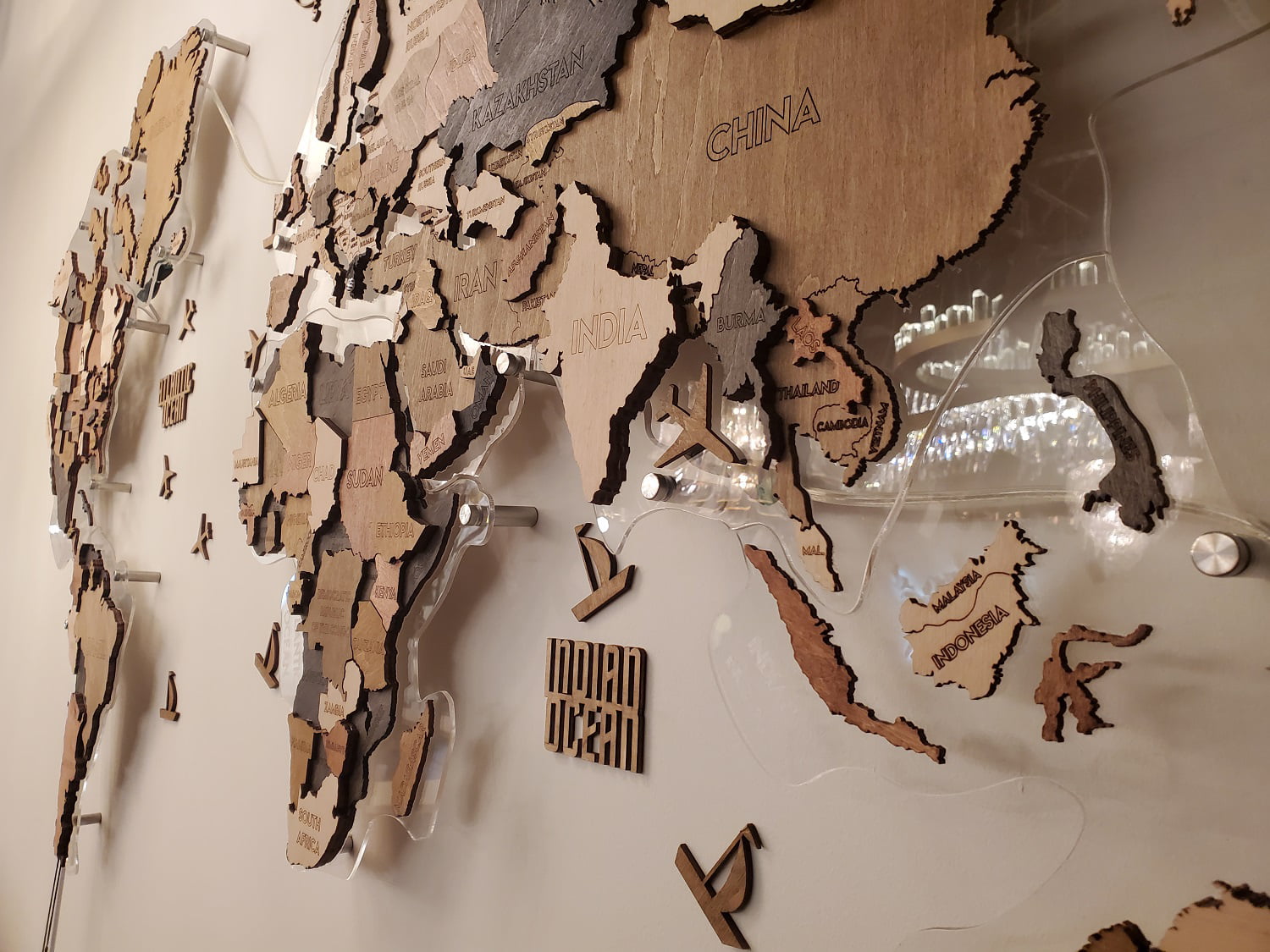 Levitating Wooden World Cork Map Wall Art 3D Backlight World Map