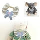 thumbnail image 2 of Delantal y bufanda decorados con un simpático oso corredor, 2 of 2