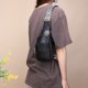 thumbnail image 1 of Bolso de pecho para mujer, bolso cruzado de moda informal, bolsillo deportivo en la cintura del pecho (negro), 1 of 9