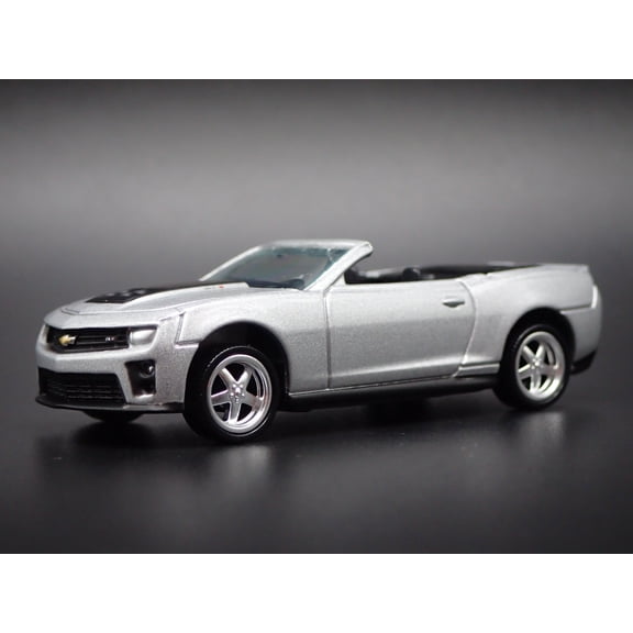 Open Box 2013 CHEVY CHEVROLET CAMARO ZL1 CONVERTIBLE 1:64 SCALE DIORAMA DIECAST MODEL CAR