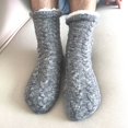 thumbnail image 2 of CHOK Chaussettes pour Hommes avec Poignées Non Slip Doux Molletonnée Confortable Doublé Chaussettes pour Hiver Froid, 2 of 6