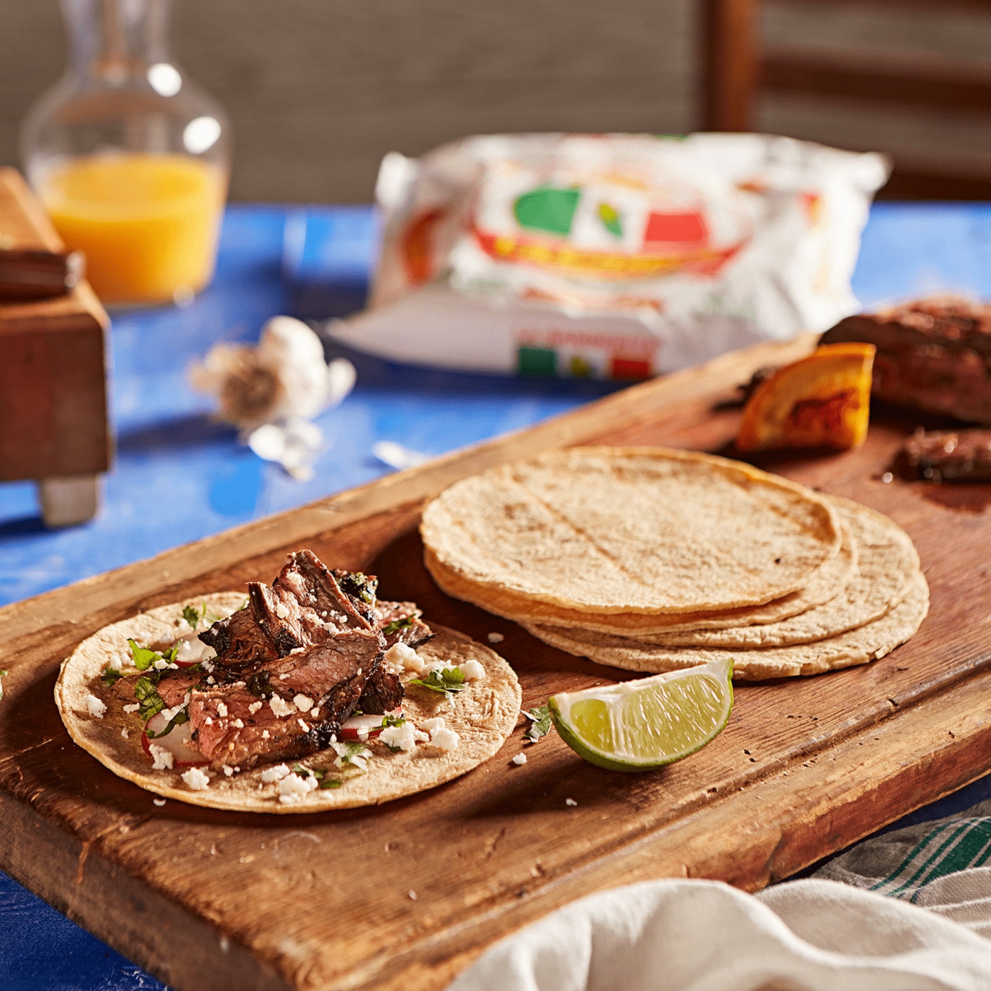 La Banderita Casera Corn Tortillas, 27.5 oz, 30 Count