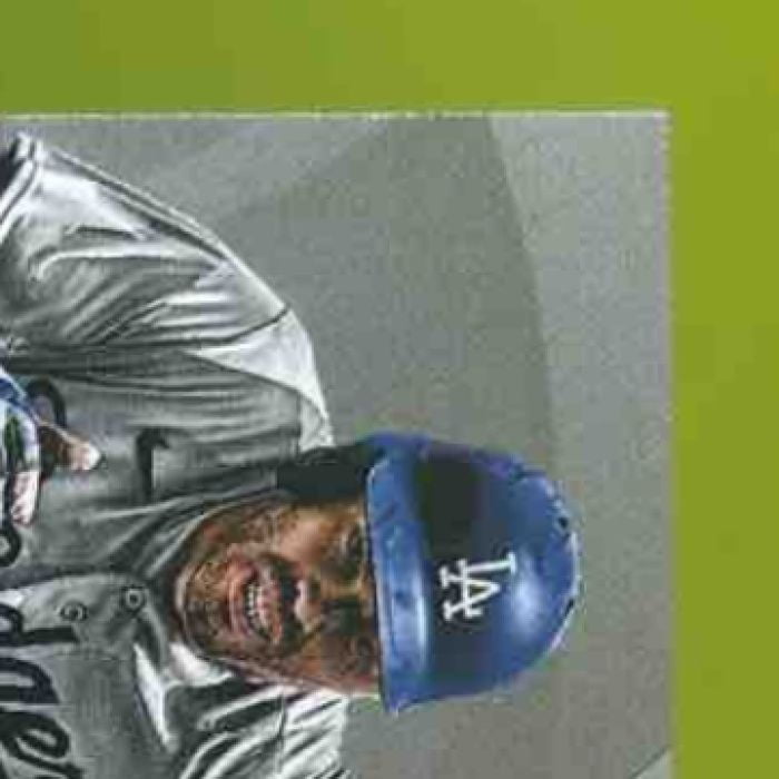 Museum Collection Freddie Freeman #SPPQ-FF Single Player Primary Pieces Quad Relics