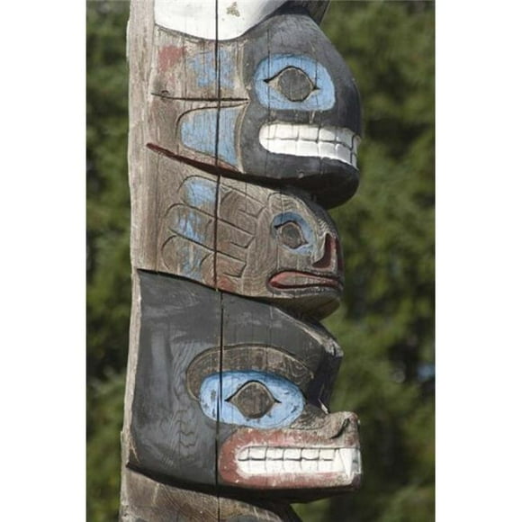 Posterazzi PDDCN02RSC0308 Tseshaht Totem Poles Port Alberni British Columbia Poster Print by Roddy Scheer - 18 x 26 in.