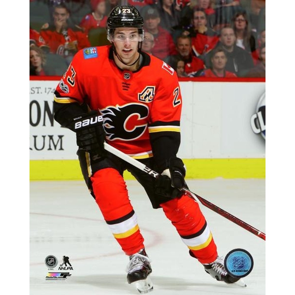 Sean Monahan 201718 Action Photo Print (11 x 14)