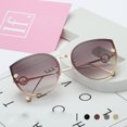 thumbnail image 4 of Las gafas de sol del ojo de gato forman las gafas de sol simples de la personalidad del marco grande, hechas de metal, 4 of 5