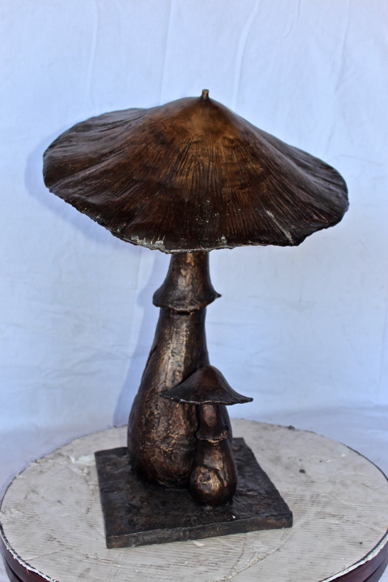 Nifao Leaning Mushroom Outdoor Fountain Statue, Bronze Garden Water Feature Sculpture for Patio & Yard – Garden Water Feature Sculpture, 18"L x 17"W x 24"H