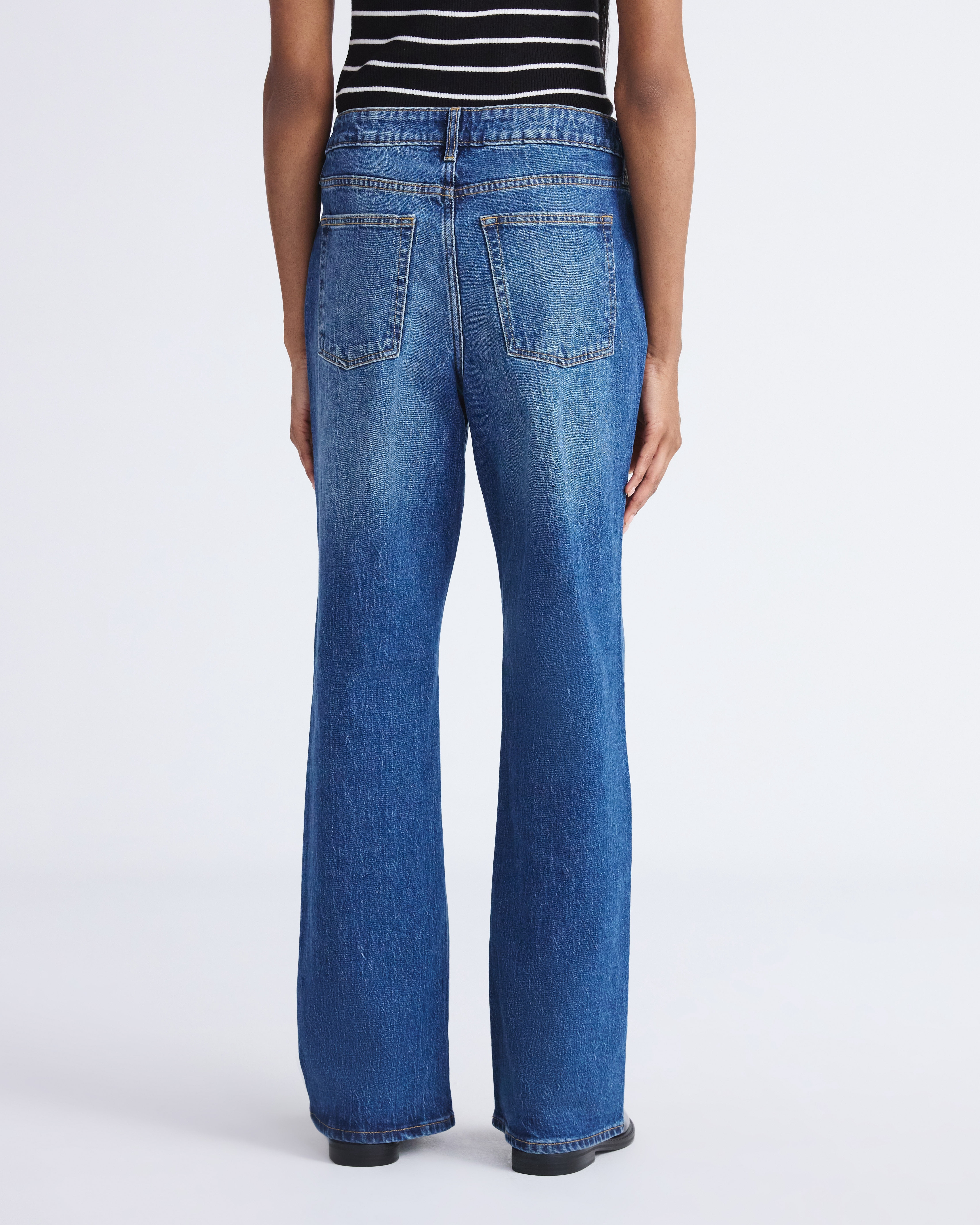 Free Assembly Women's Mid Rise Full Length Bootcut Jeans, 32" Inseam, Sizes 0-20