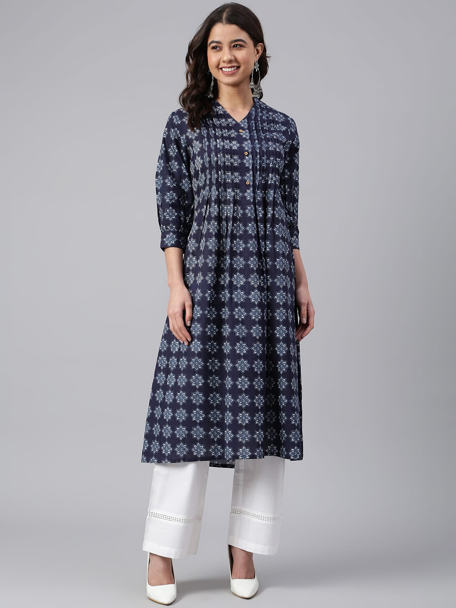 Women Navy Blue Cotton 3/4Th Sleeve A-Line Kurta main image 0