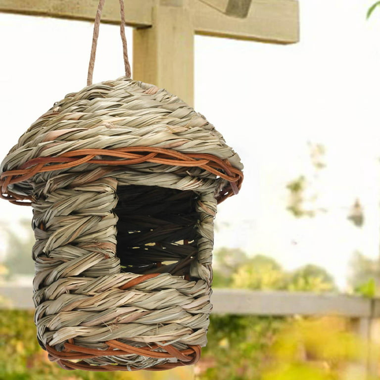 Grass Hanging Bird House Roosting Bird Nest Cozy Resting Place Bird Cages  Hand Woven Bird Hut for Finch Canary Hummingbird Garden Lawn , 12cmx15cm