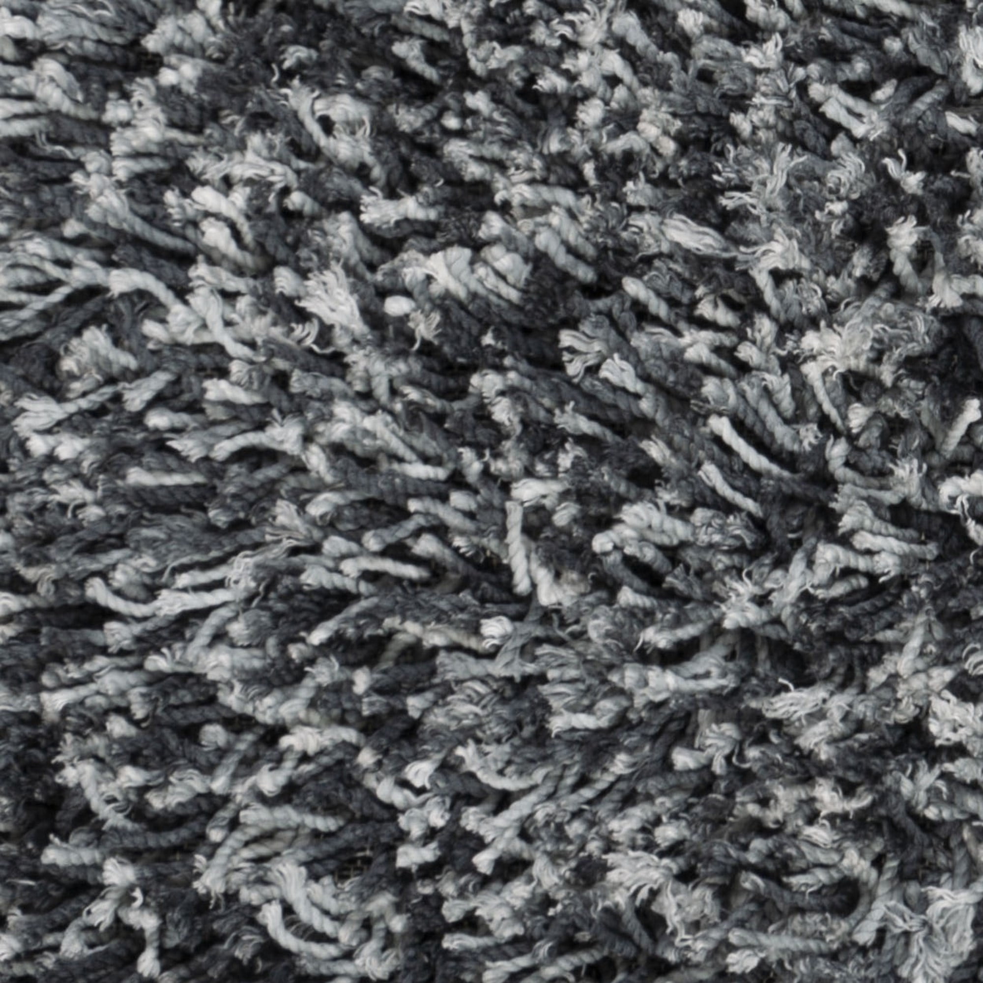 SAFAVIEH Rio Kynaston Solid Polyester Shag Area Rug, Black/Ivory, 2'6" x 4'