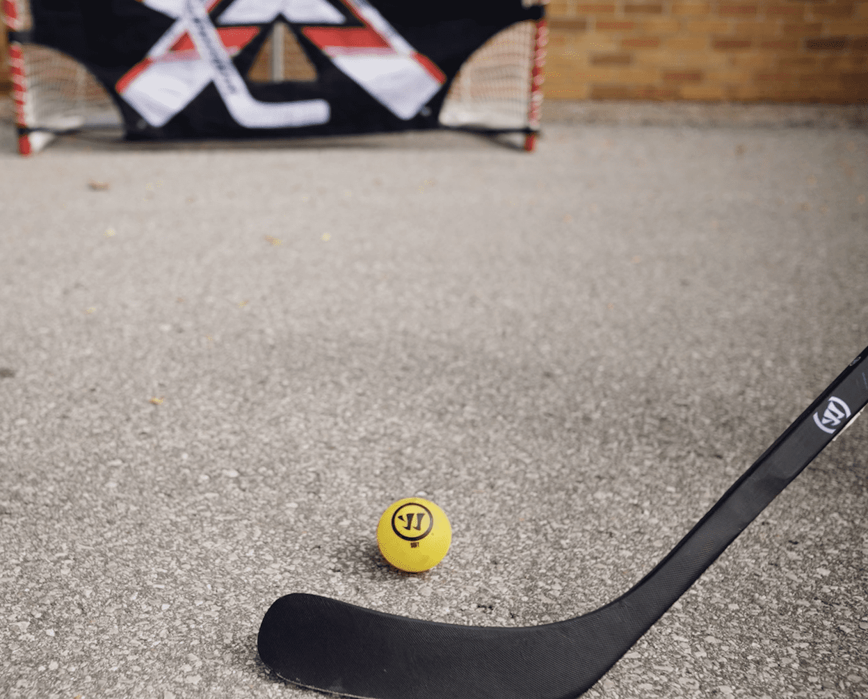 Warrior Street Hockey Player Stick - Wood - 50" Youth - Straight Blade 317g - Unisex