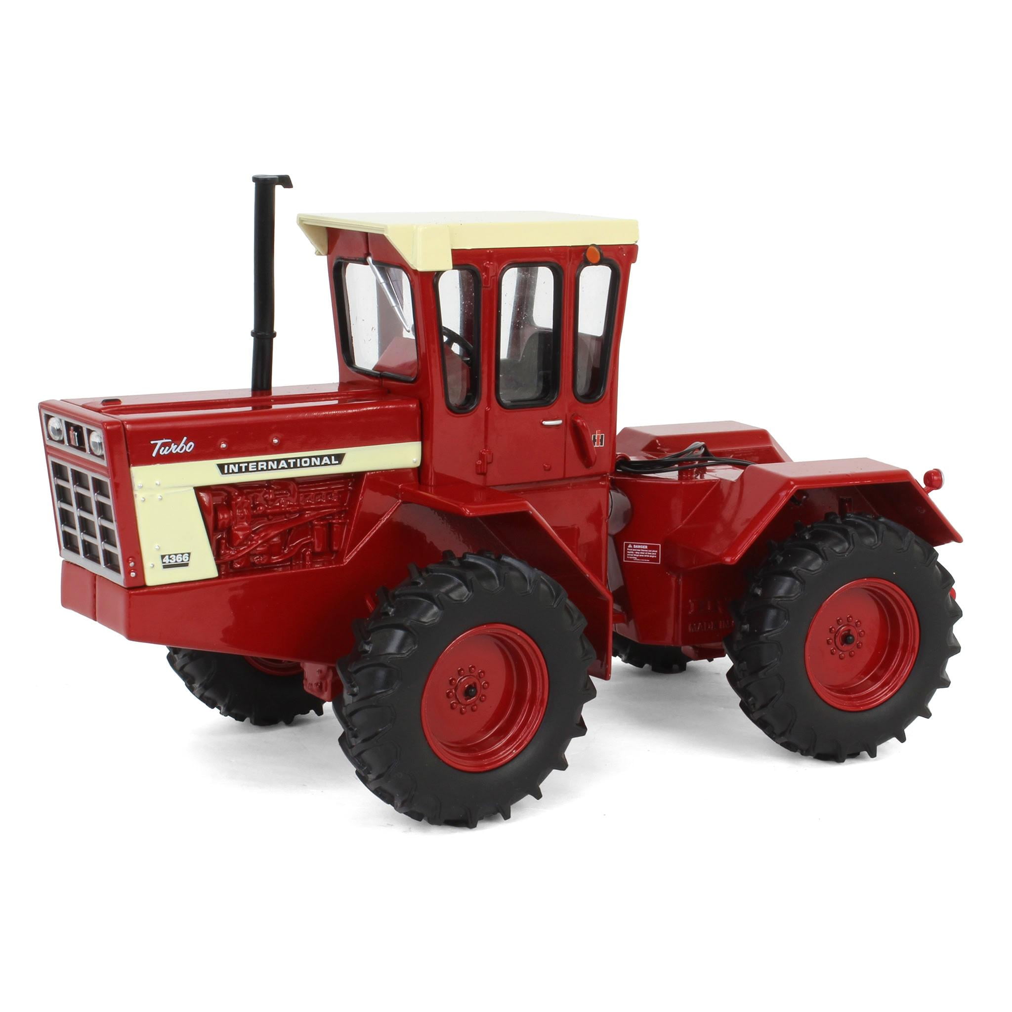 ERTL 1/64 International Harvester 4786 4WD w/ Front & Rear Duals