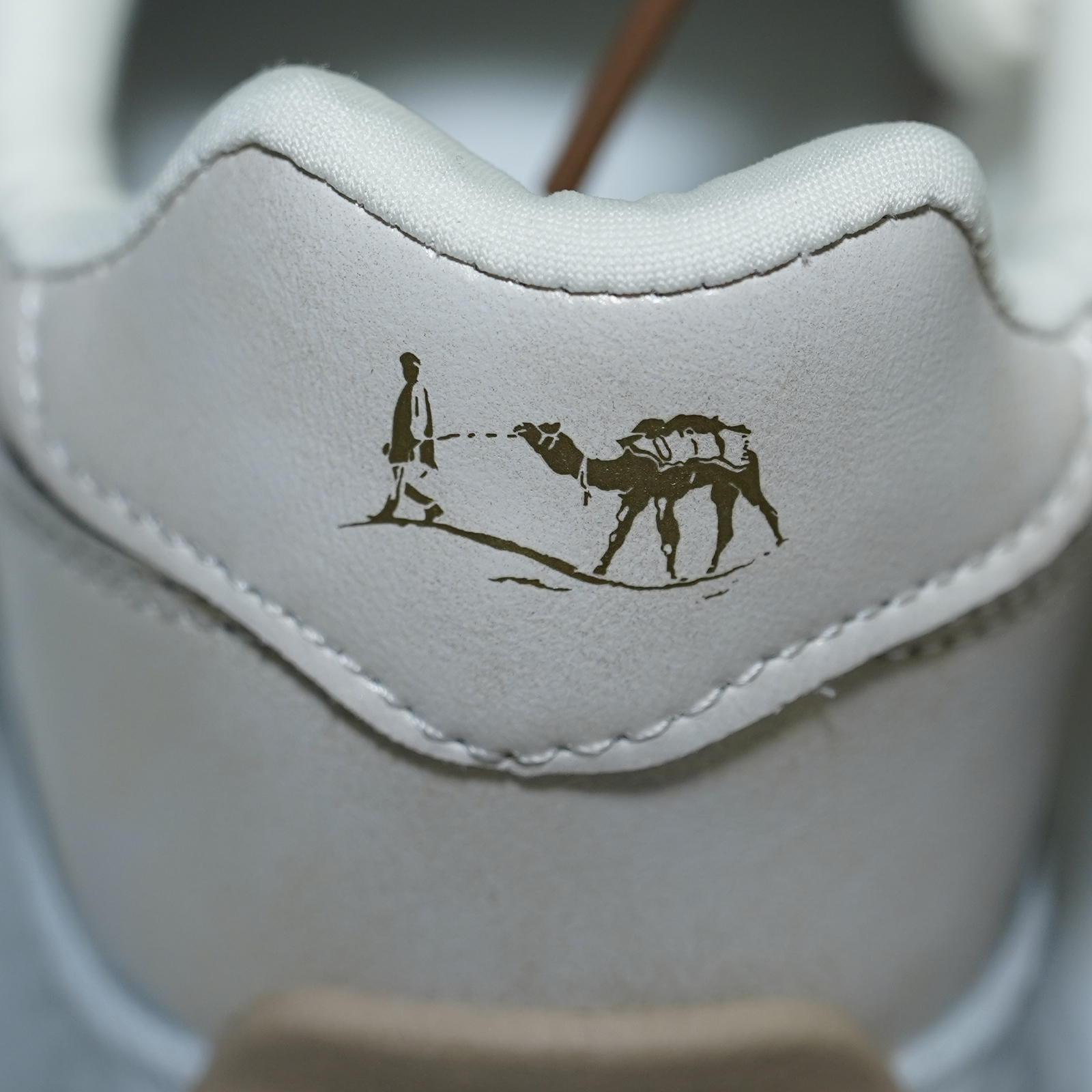 Man Leading a Camel Sneakers for Women Outdoor Hiking Shoes Beige
