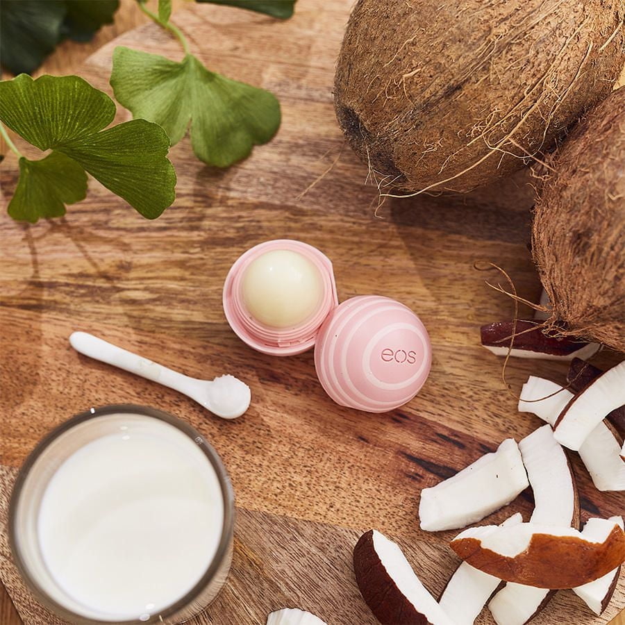 Baume à lèvres sphérique eos au lait de coco visiblement doux
