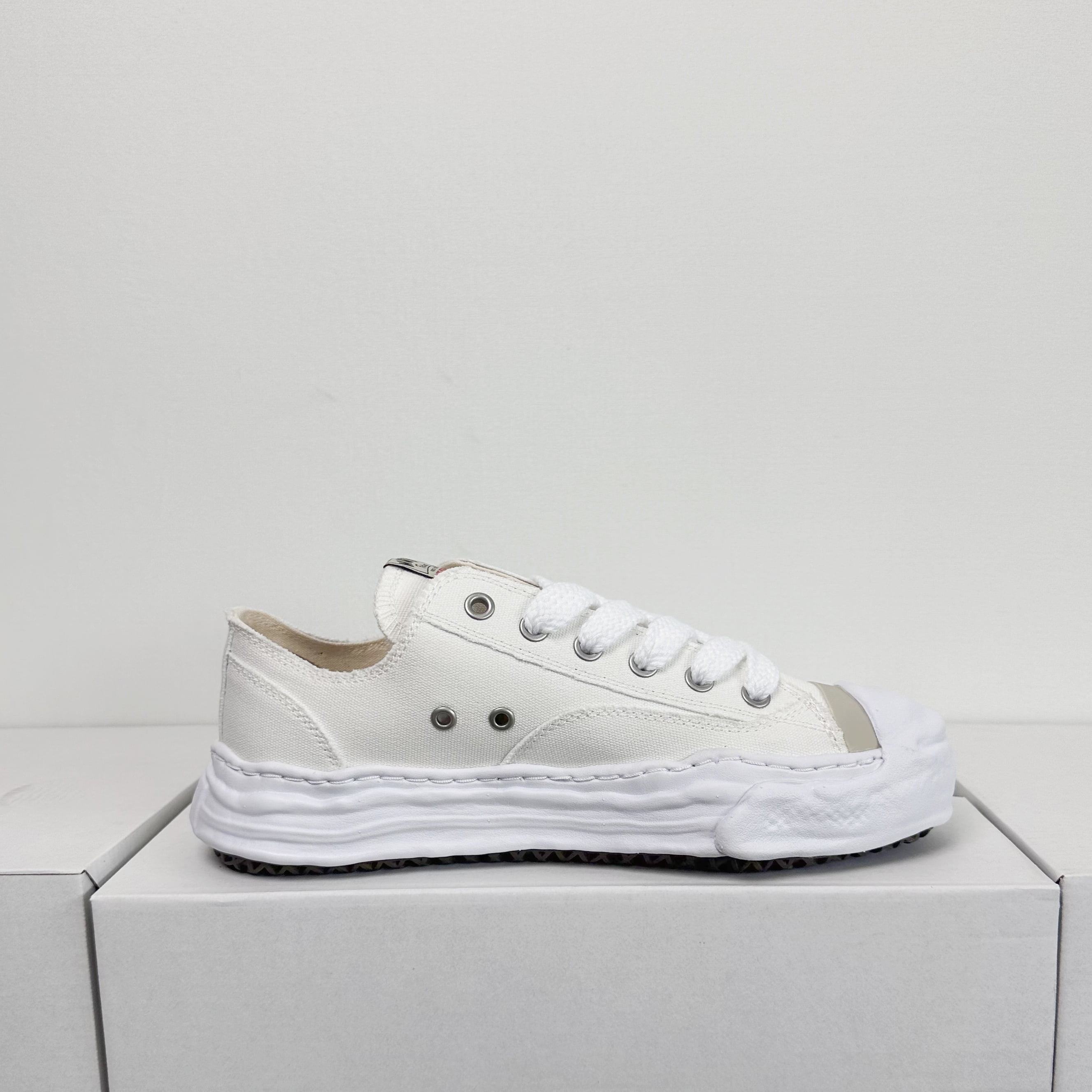 靴 Maison MIHARA YASUHIRO hank 43 mmy Maison MIHARA YASUHIRO MMY White Hank Low-top sneakers Canvas
