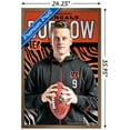 thumbnail image 2 of NFL Bengals de Cincinnati - Joe Burrow pose 20, 2 of 4
