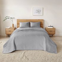 Madison Park Quebec 3 Piece Bedspread Set Lightweight Reversible Bedding Set,King,Grey